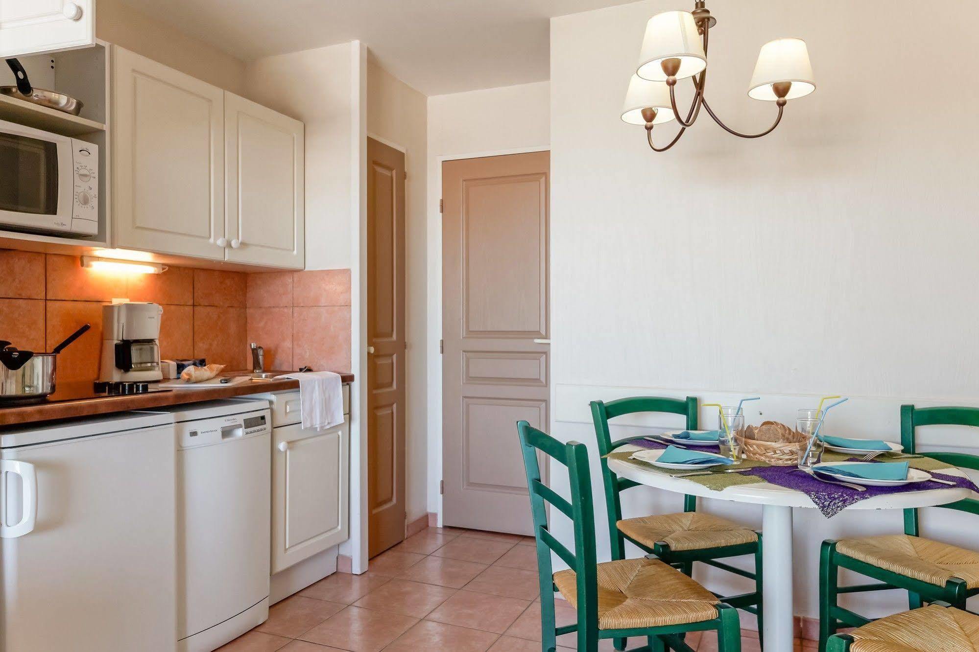 Les Rivages - Appartement Vue Mer Imprenable-Piscine Six-Fours-les-Plages Luaran gambar