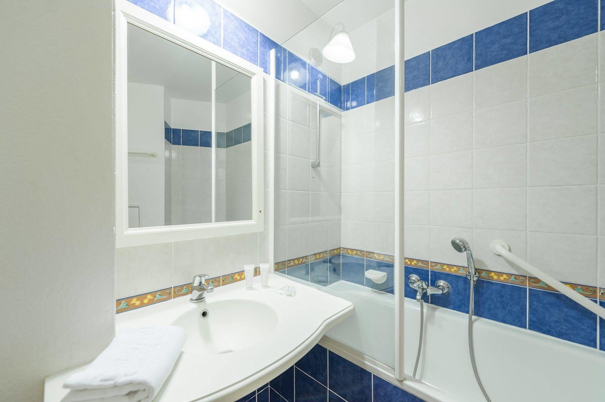 Les Rivages - Appartement Vue Mer Imprenable-Piscine Six-Fours-les-Plages Luaran gambar